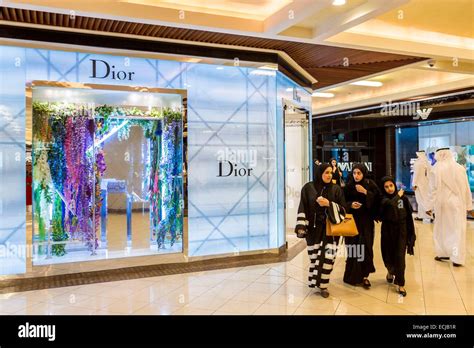 dior boutique marina mall.